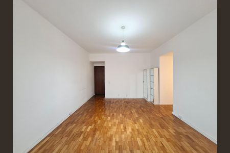 Apartamento para alugar com 90m², 3 quartos e 1 vaga Apartamento para alugar com 90m², 3 quartos e 1 vagaSala