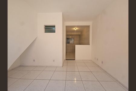 Casa para alugar com 60m², 1 quarto e sem vaga Casa para alugar com 60m², 1 quarto e sem vagasala
