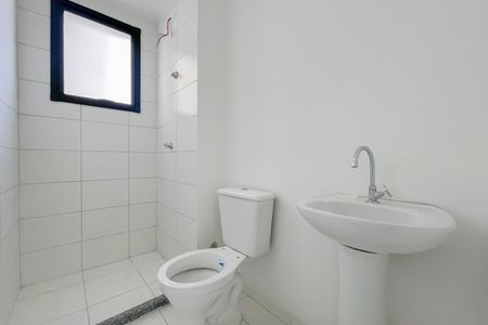 Banheiro de apartamento à venda com 2 quartos, 43m² em Rochdale, Osasco