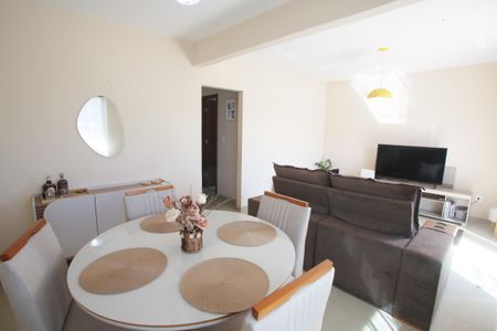 Casa à venda com 75m², 1 quarto e sem vagaSala