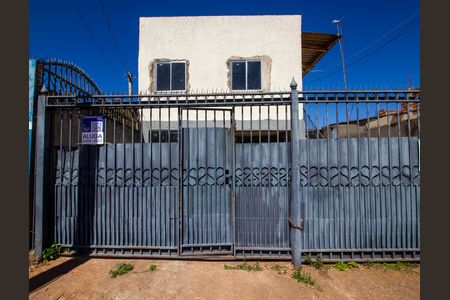 Casa para alugar com 1 quarto, 35m² em Samambaia Sul, Brasília