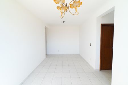 Apartamento à venda com 62m², 2 quartos e 1 vaga Apartamento à venda com 62m², 2 quartos e 1 vagaSala