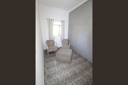 Casa para alugar com 50m², 1 quarto e 2 vagasSala