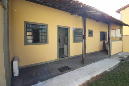 Casa para alugar com 50m², 1 quarto e 2 vagasFachada