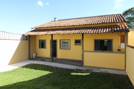 Casa para alugar com 50m², 1 quarto e 2 vagasFachada