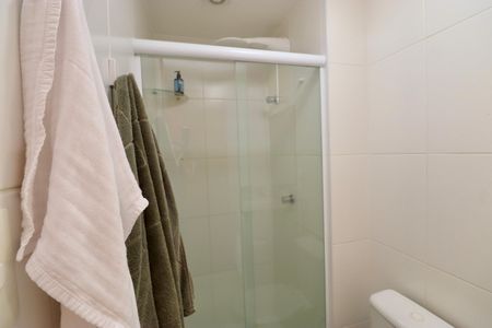 Banheiro Social de apartamento para alugar com 2 quartos, 100m² em Jardim Armação, Salvador