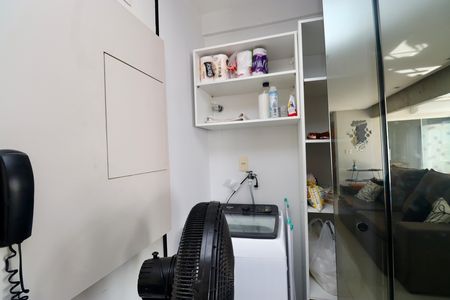 Área de Serviço de apartamento para alugar com 2 quartos, 100m² em Jardim Armação, Salvador