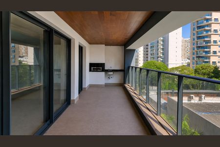 Varanda de apartamento à venda com 3 quartos, 190m² em Cambuí, Campinas