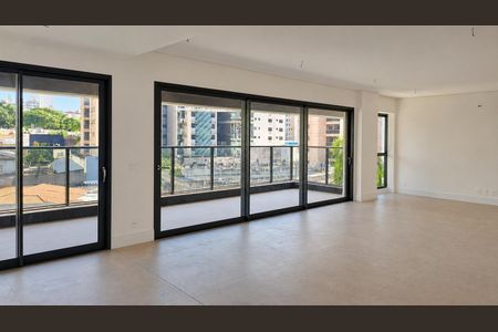 Sala de apartamento à venda com 3 quartos, 190m² em Cambuí, Campinas