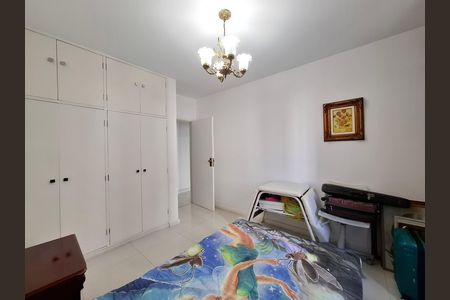 Apartamento à venda com 300m², 4 quartos e 2 vagas Apartamento à venda com 300m², 4 quartos e 2 vagasQuarto 4