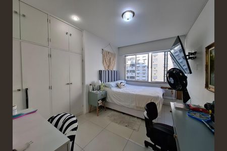 Apartamento à venda com 300m², 4 quartos e 2 vagas Apartamento à venda com 300m², 4 quartos e 2 vagasQuarto 3