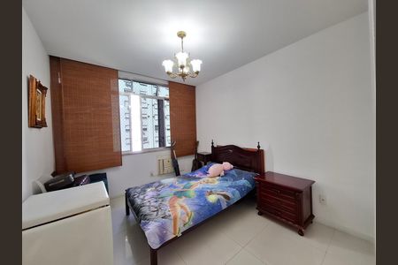 Apartamento à venda com 300m², 4 quartos e 2 vagas Apartamento à venda com 300m², 4 quartos e 2 vagasQuarto 4