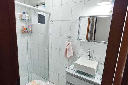Apartamento à venda com 65m², 2 quartos e 1 vaga Apartamento à venda com 65m², 2 quartos e 1 vagaBanheiro da Suíte