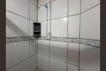 Studio para alugar com 50m², 1 quarto e sem vaga Studio para alugar com 50m², 1 quarto e sem vagaBanheiro
