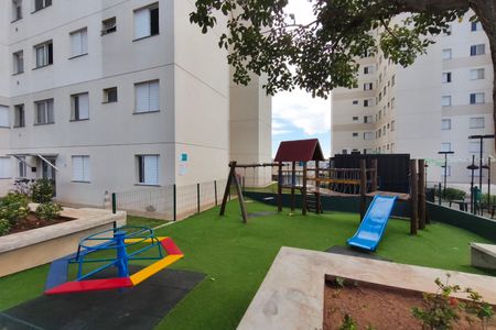 Apartamento para alugar com 50m², 2 quartos e 1 vaga Apartamento para alugar com 50m², 2 quartos e 1 vagaÁrea comum - Playground