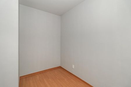 Quarto de apartamento para alugar com 2 quartos, 44m² em Santa Fe, Porto Alegre