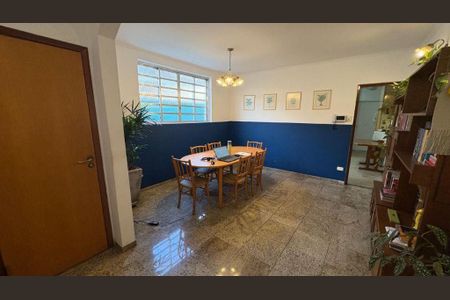 Casa à venda com 4 quartos, 180m² em Vila Mariana, São Paulo