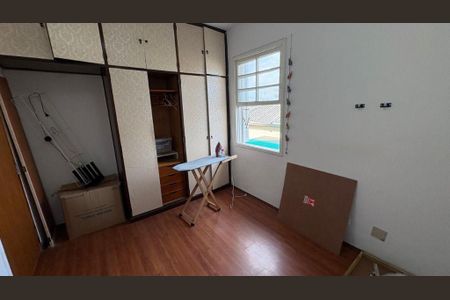 Casa à venda com 180m², 4 quartos e 2 vagas