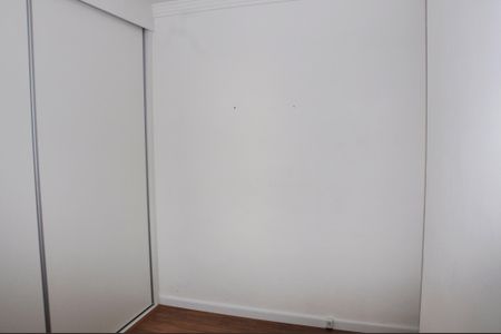 Apartamento para alugar com 65m², 2 quartos e 1 vaga Apartamento para alugar com 65m², 2 quartos e 1 vagaDetalhe - Quarto 02 com Suíte