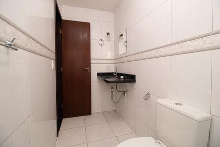 Casa de condomínio para alugar com 178m², 4 quartos e 2 vagas Casa de condomínio para alugar com 178m², 4 quartos e 2 vagasBanheiro Social