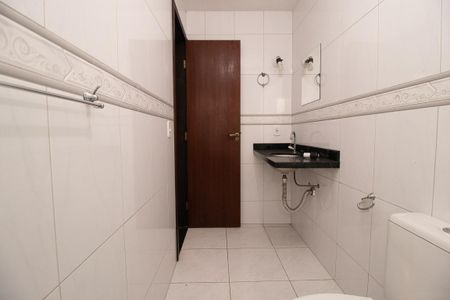 Casa de condomínio para alugar com 178m², 4 quartos e 2 vagas Casa de condomínio para alugar com 178m², 4 quartos e 2 vagasBanheiro Social