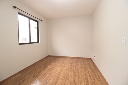 Casa de condomínio para alugar com 178m², 4 quartos e 2 vagas Casa de condomínio para alugar com 178m², 4 quartos e 2 vagasQuarto 1