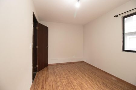 Casa de condomínio para alugar com 178m², 4 quartos e 2 vagas Casa de condomínio para alugar com 178m², 4 quartos e 2 vagasQuarto 1