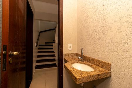 Casa de condomínio para alugar com 178m², 4 quartos e 2 vagas Casa de condomínio para alugar com 178m², 4 quartos e 2 vagasLavabo