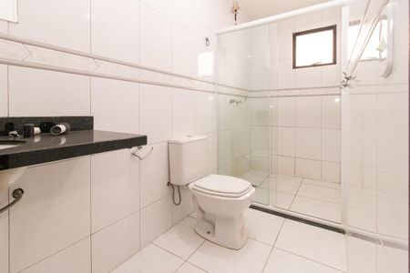 Casa de condomínio para alugar com 178m², 4 quartos e 2 vagas Casa de condomínio para alugar com 178m², 4 quartos e 2 vagasBanheiro Social