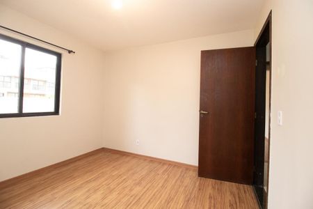 Quarto 3 de casa de condomínio à venda com 4 quartos, 178m² em Uberaba, Curitiba