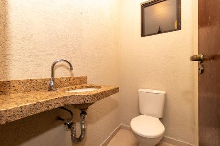 Casa de condomínio para alugar com 178m², 4 quartos e 2 vagas Casa de condomínio para alugar com 178m², 4 quartos e 2 vagasLavabo