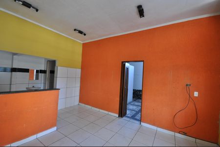 Casa para alugar com 110m², 2 quartos e 1 vagaSala