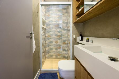 Apartamento à venda com 59m², 2 quartos e 1 vaga Apartamento à venda com 59m², 2 quartos e 1 vagaBanheiro