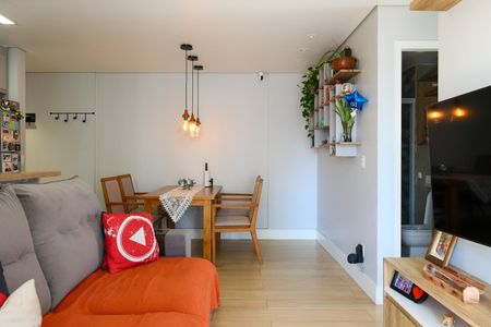 Apartamento à venda com 59m², 2 quartos e 1 vaga Apartamento à venda com 59m², 2 quartos e 1 vagaSala
