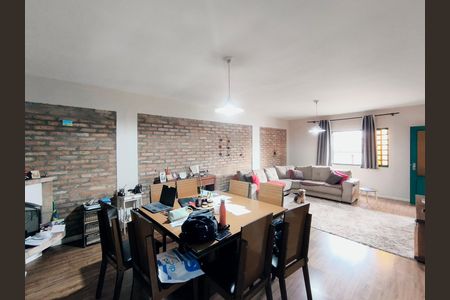 Casa à venda com 4 quartos, 417m² em Jardim Santa Rita de Cassia, Jundiaí