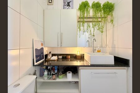 Apartamento à venda com 60m², 2 quartos e 1 vaga Apartamento à venda com 60m², 2 quartos e 1 vagaBanheiro