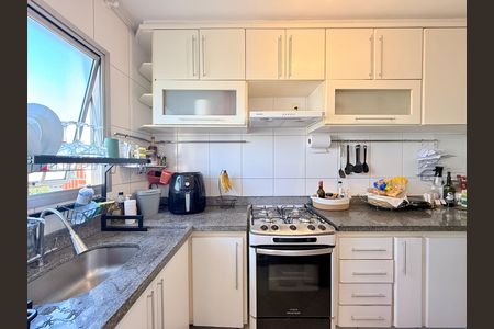 Apartamento à venda com 60m², 2 quartos e 1 vaga Apartamento à venda com 60m², 2 quartos e 1 vagaCozinha