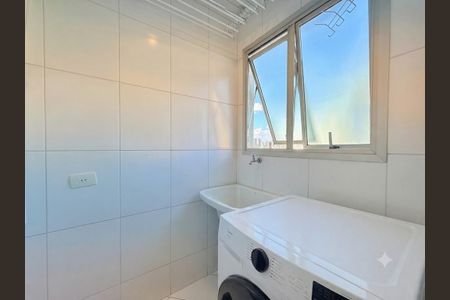 Apartamento à venda com 60m², 2 quartos e 1 vaga Apartamento à venda com 60m², 2 quartos e 1 vagaÁrea de Serviço