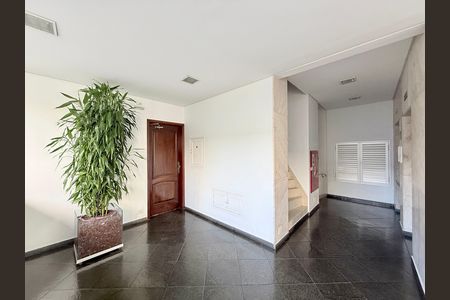Apartamento à venda com 60m², 2 quartos e 1 vaga Apartamento à venda com 60m², 2 quartos e 1 vagaHall Social Bloco