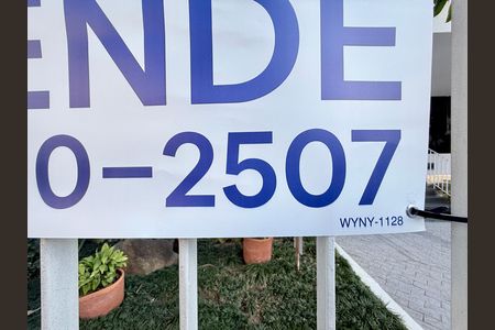 Apartamento à venda com 60m², 2 quartos e 1 vaga Apartamento à venda com 60m², 2 quartos e 1 vagaPlaca