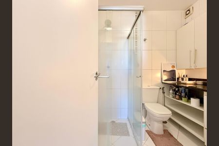 Apartamento à venda com 60m², 2 quartos e 1 vaga Apartamento à venda com 60m², 2 quartos e 1 vagaBanheiro
