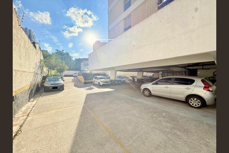 Apartamento à venda com 60m², 2 quartos e 1 vaga Apartamento à venda com 60m², 2 quartos e 1 vagaGaragem