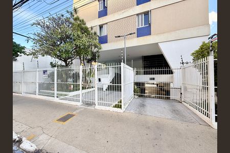 Apartamento à venda com 60m², 2 quartos e 1 vaga Apartamento à venda com 60m², 2 quartos e 1 vagaFachada