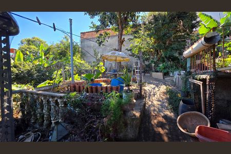 Quintal  de casa para alugar com 2 quartos, 485m² em Imperial, Vespasiano