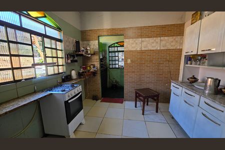 Cozinha - Armários de casa para alugar com 2 quartos, 485m² em Imperial, Vespasiano