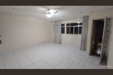 Sala de casa à venda com 5 quartos, 230m² em Parque Novo Mundo, São Paulo
