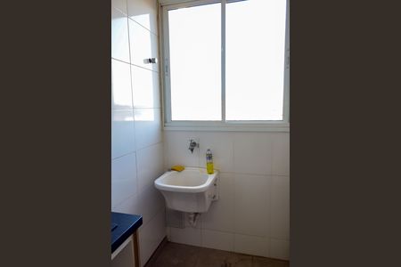 Lavanderia de apartamento para alugar com 2 quartos, 44m² em Santa Maria, Osasco