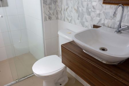 Apartamento à venda com 44m², 2 quartos e 1 vaga Apartamento à venda com 44m², 2 quartos e 1 vagaBanheiro
