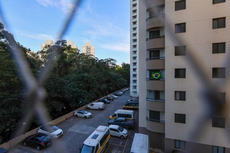 Vista do Quarto 3 de apartamento à venda com 3 quartos, 117m² em Chácara Agrindus, Taboão da Serra