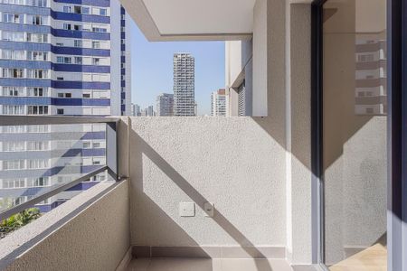 Studio para alugar com 24m², 1 quarto e sem vaga Studio para alugar com 24m², 1 quarto e sem vagaVaranda